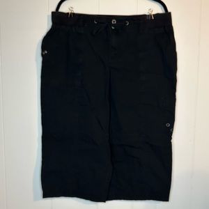 Lane Bryant black capri pants size 18
